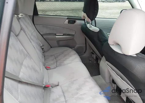 2010 Subaru Forester 2.5X z USA, uszkodzony, nr VIN JF2SH6BC9AH781178